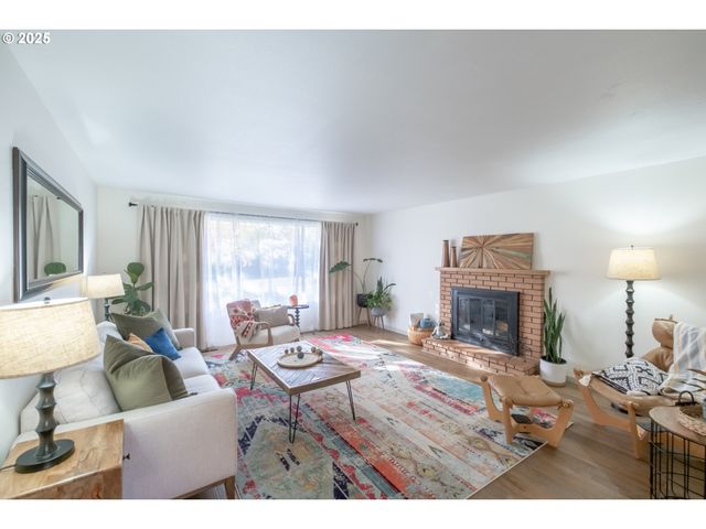 5015 Ne AUBURN Rd, Salem, OR 97317