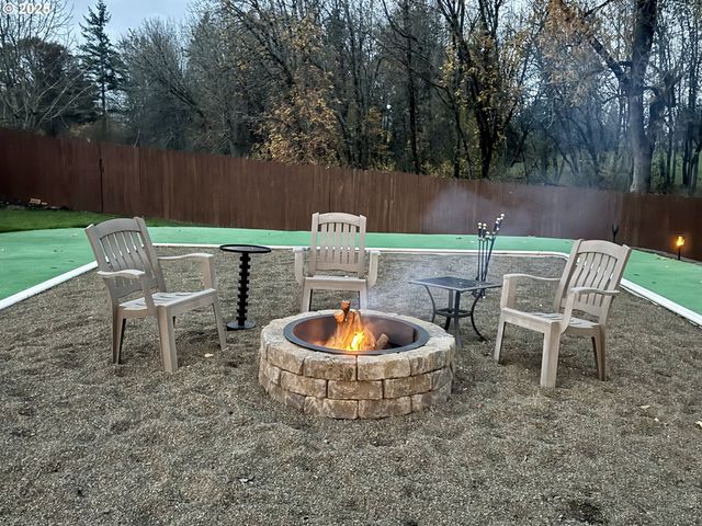 5015 Ne AUBURN Rd, Salem, OR 97317