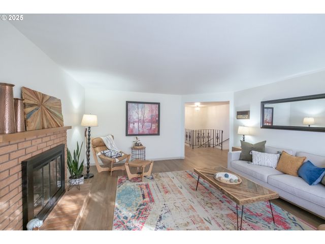 5015 Ne AUBURN Rd, Salem, OR 97317