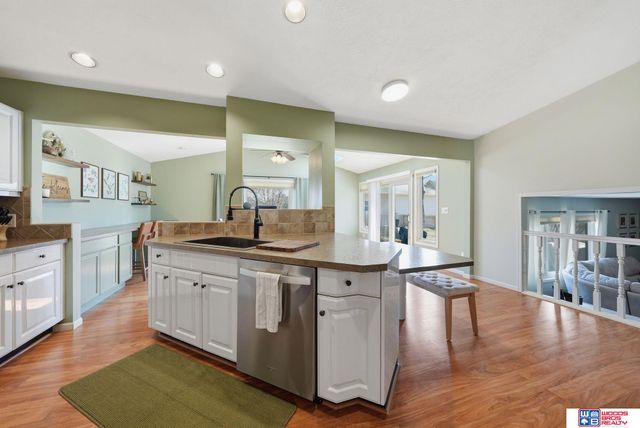 4940 S 73rd Street, Lincoln, NE 68516