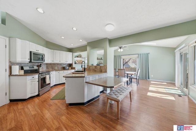 4940 S 73rd Street, Lincoln, NE 68516