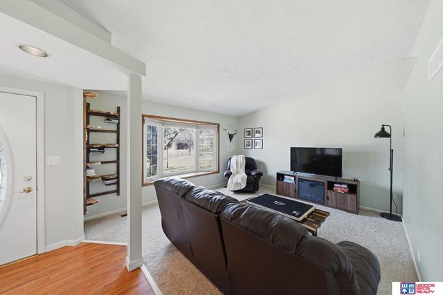 4940 S 73rd Street, Lincoln, NE 68516