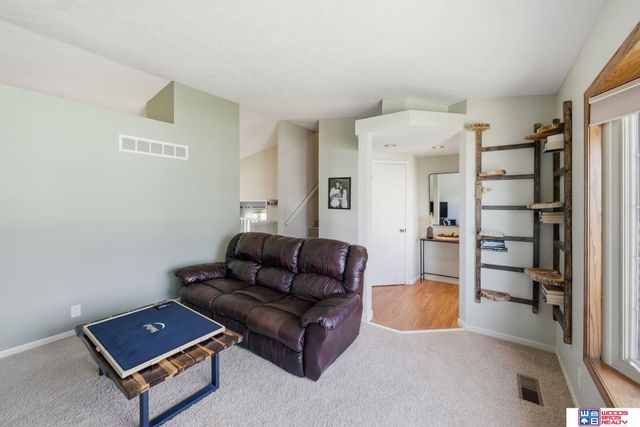 4940 S 73rd Street, Lincoln, NE 68516