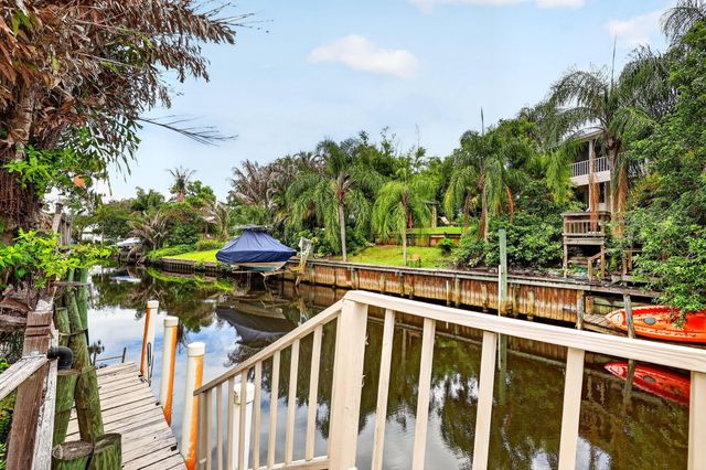 2483 SW Murphy Road, Palm City, FL 34990