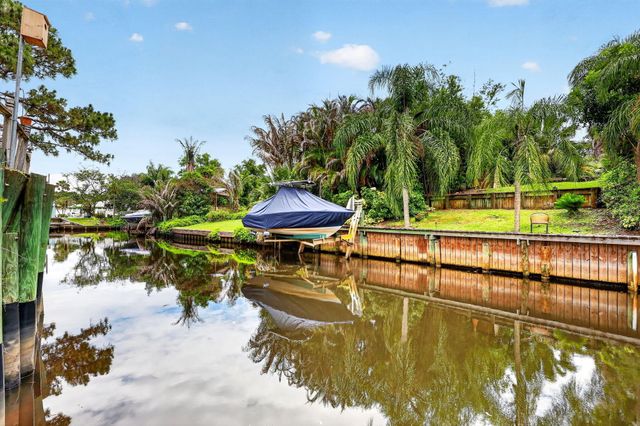 2483 SW Murphy Road, Palm City, FL 34990