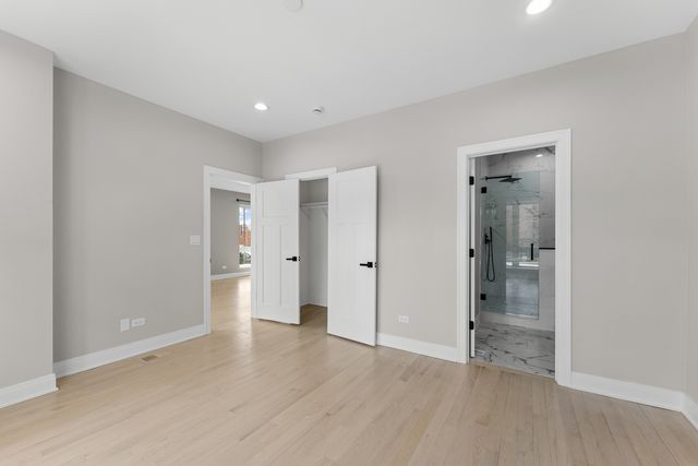 7428 N Rogers Avenue 1W, Chicago, IL 60626