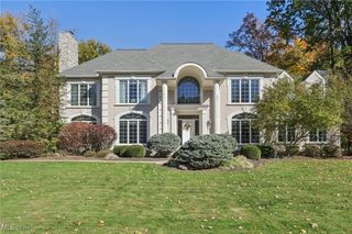 6167 Burr Oak Way, Hudson, OH 44236