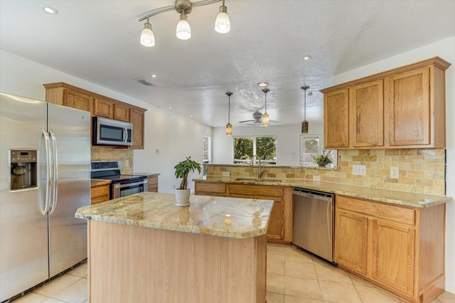 1753 Gaylord DR, Austin, TX 78728
