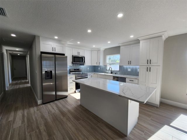 1013 13TH STREET E, Bradenton, FL 34208