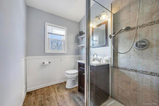 24 new Lane, Selden, NY 11784