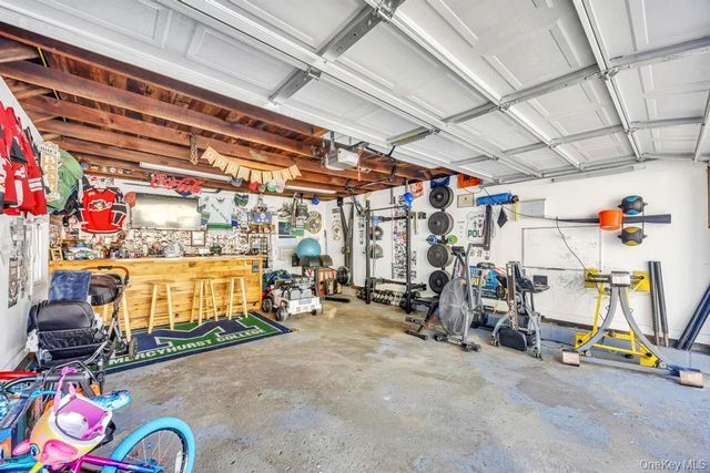 24 new Lane, Selden, NY 11784