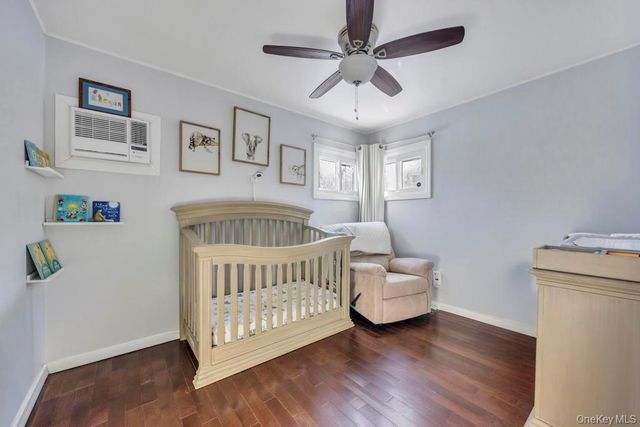 24 new Lane, Selden, NY 11784