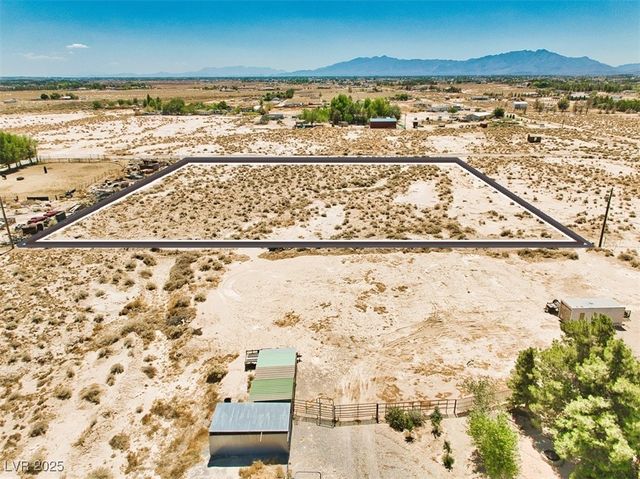 1650 West Bluebird Avenue, Pahrump, NV 89060