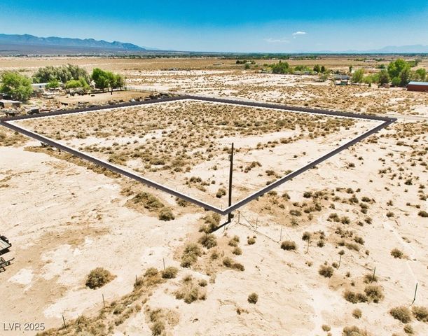 1650 West Bluebird Avenue, Pahrump, NV 89060