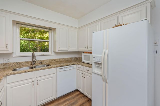 121 Priscilla Drive, Fort Walton Beach, FL 32547