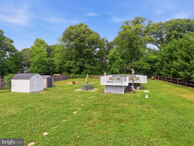 8829 FORT SMALLWOOD RD, Pasadena, MD 21122