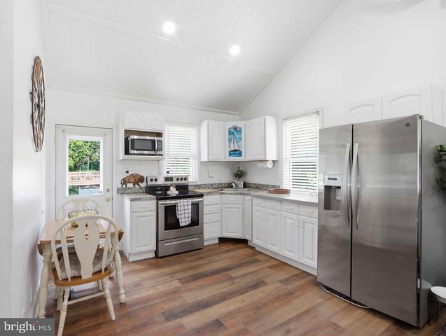8829 FORT SMALLWOOD RD, Pasadena, MD 21122