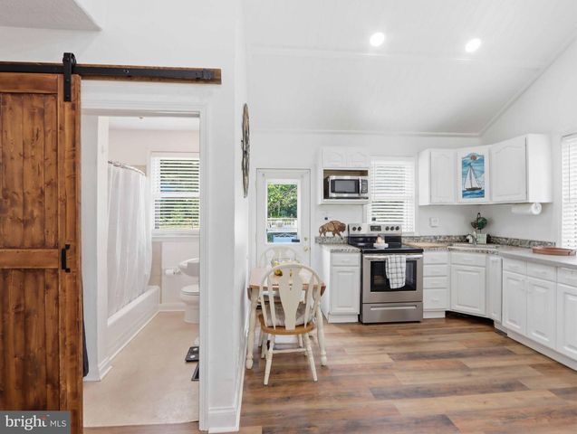 8829 FORT SMALLWOOD RD, Pasadena, MD 21122