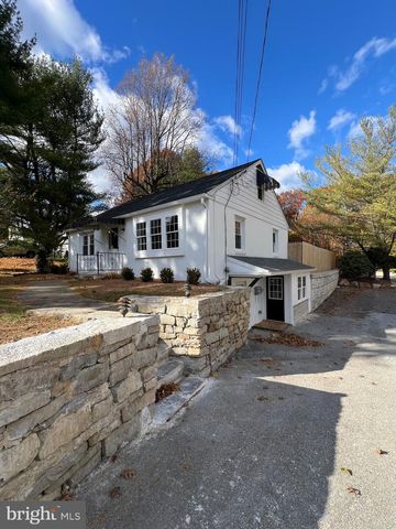 819 W KING RD, Malvern, PA 19355