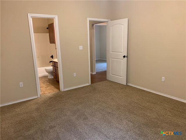 901 Brown Rock Drive, New Braunfels, TX 78130