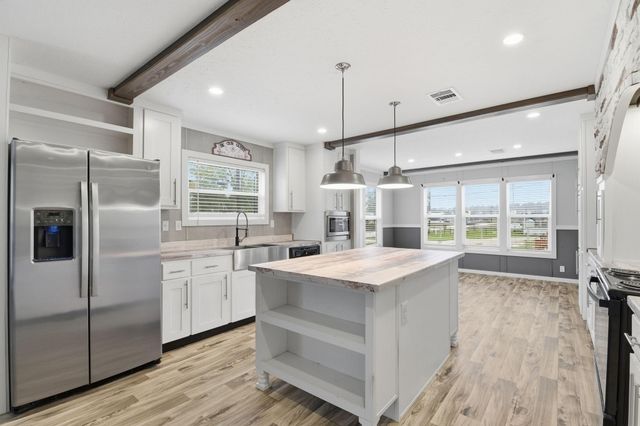 12245 County Road 37495, Cleveland, TX 77327