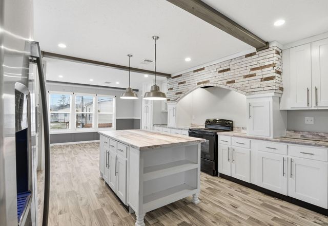 12245 County Road 37495, Cleveland, TX 77327