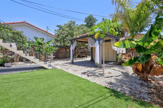 3522 SW 25th St 3522, Miami, FL 33133