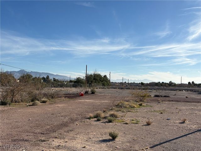 525 East Eldorado Lane, Las Vegas, NV 89123