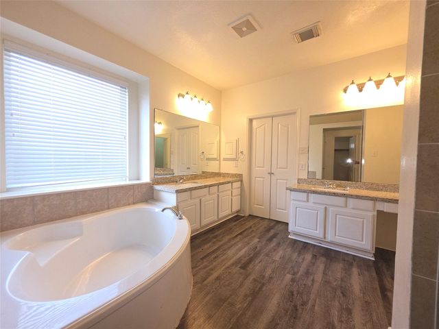 2227 Lazy Trail Path Court, Spring, TX 77373