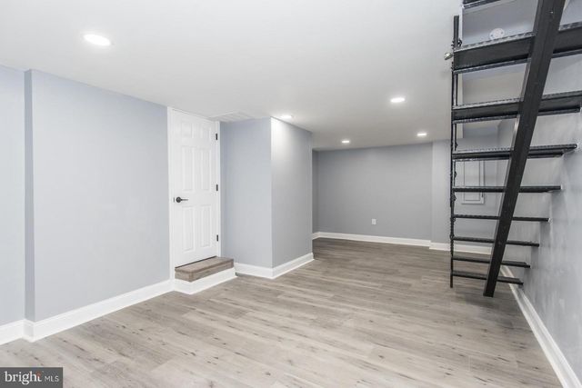 460 ROBBINS ST, Philadelphia, PA 19111