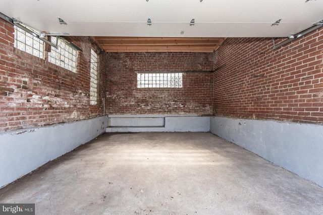 460 ROBBINS ST, Philadelphia, PA 19111