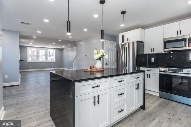 460 ROBBINS ST, Philadelphia, PA 19111