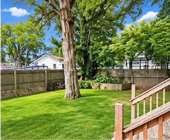 90 Gooseberry Road, Mastic Beach, NY 11951