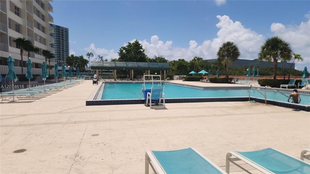 500 Bayview Drive 1725, Sunny Isles Beach, FL 33160