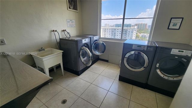 500 Bayview Drive 1725, Sunny Isles Beach, FL 33160