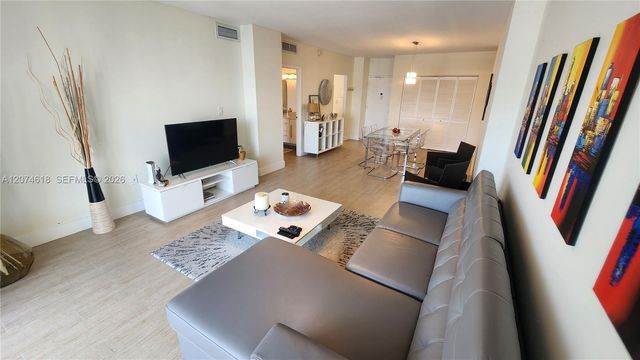 500 Bayview Drive 1725, Sunny Isles Beach, FL 33160