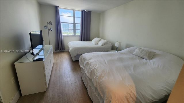 500 Bayview Drive 1725, Sunny Isles Beach, FL 33160