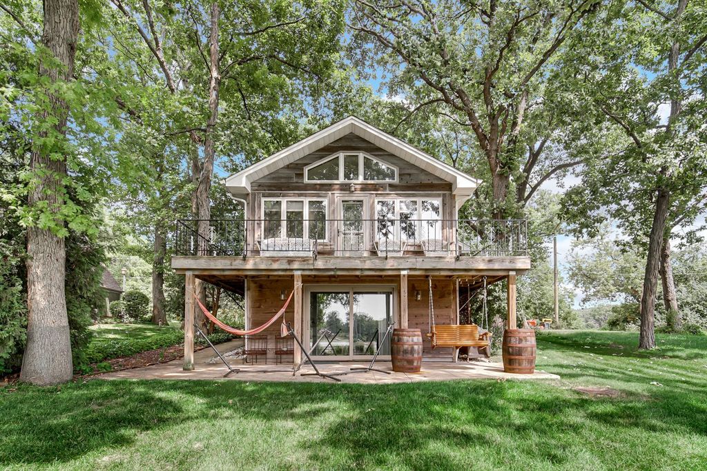 42034 N East Road, Antioch, IL 60002