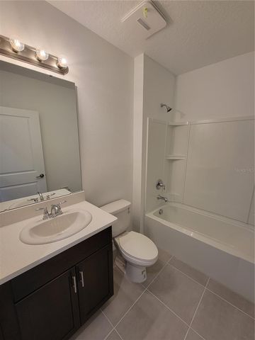 5651 COSTA BLANCA WAY, Davenport, FL 33897