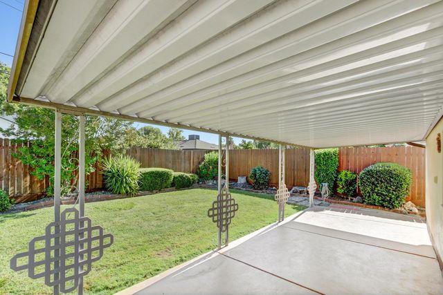 2085 51st Ave, Sacramento, CA 95822