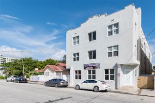 1051 NW 2nd St 12, Miami, FL 33128