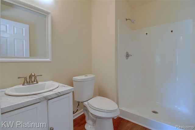4452 Croissant Street, Dearborn Heights, MI 48125