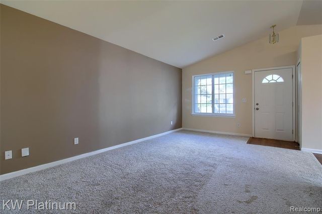 4452 Croissant Street, Dearborn Heights, MI 48125