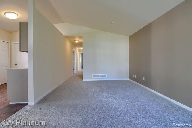 4452 Croissant Street, Dearborn Heights, MI 48125