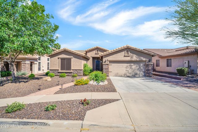 2214 W HEDGEHOG Place, Phoenix, AZ 85085