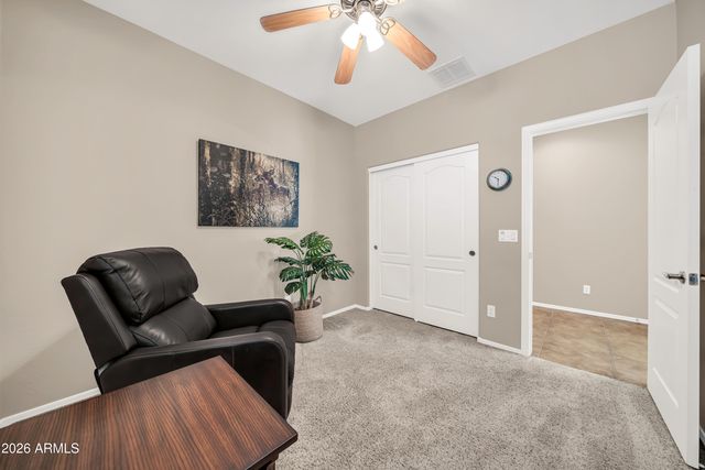 2214 W HEDGEHOG Place, Phoenix, AZ 85085