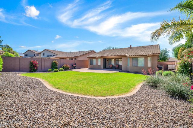 2214 W HEDGEHOG Place, Phoenix, AZ 85085
