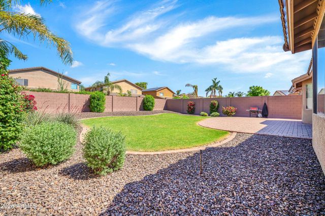 2214 W HEDGEHOG Place, Phoenix, AZ 85085