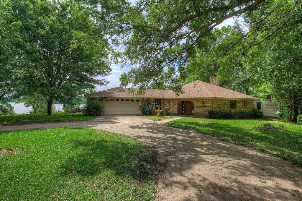 1920 County Road Se 3370, Winnsboro, TX 75494