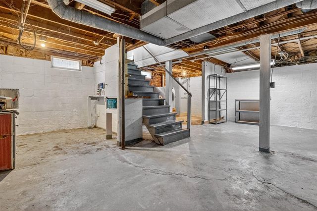 616 Pinehurst Boulevard, Kalamazoo, MI 49006